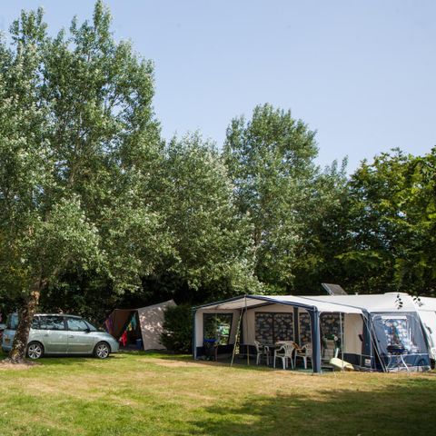 STAANPLAATS - Premium 160-250m² Riolering+Water+Elektriciteit