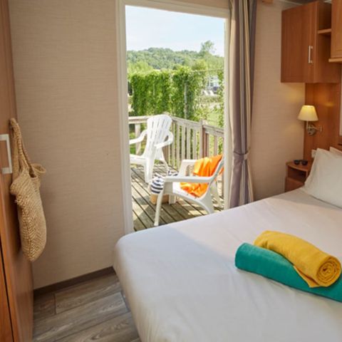 Stacaravan 8 personen - Homair stacaravans op camping La Guyonnière Classic XL | 3 slaapkamers | 6/8 personen | Verhoogd terras
