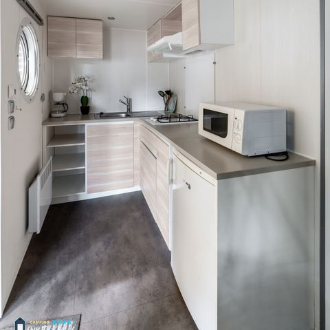 Stacaravan 2 personen - Comfort stacaravan 18.60 m² (1 slaapkamer) + halfoverdekt houten terras
