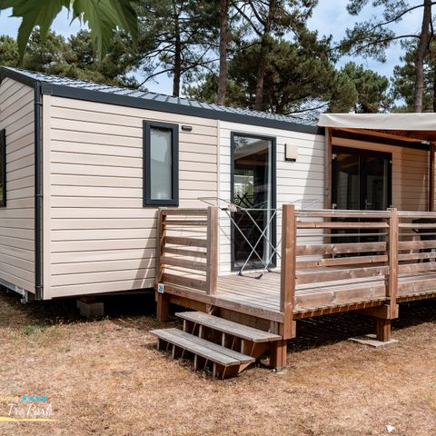 Stacaravan 4 personen - 31m² Premium stacaravan (2 kamers) + vaatwasser + 15m² halfoverdekt terras