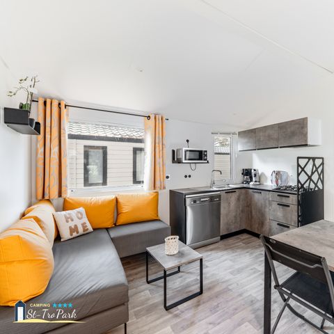 Stacaravan 6 personen - Stacaravan Premium 33m² (3 kamers) + Afwasmachine + bed van 160cm + halfoverdekt terras van 15m²