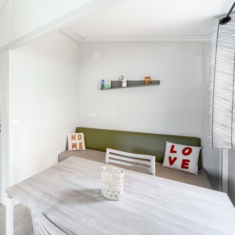 Stacaravan 2 personen - Stacaravan Premium 19m² (1 kamer) + Afwasmachine + 11m² halfoverdekt terras