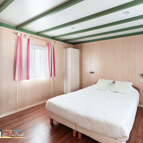 Stacaravan 4 personen - Premium 32m² (2 kamers) gereserveerd voor personen met beperkte mobiliteit met airconditioning