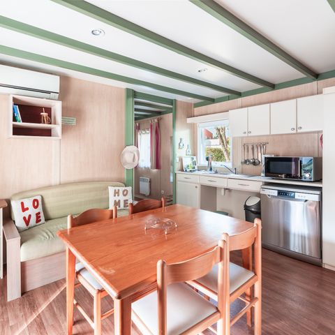 Stacaravan 4 personen - Premium 32m² (2 kamers) gereserveerd voor personen met beperkte mobiliteit met airconditioning