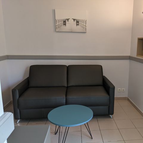 VAKANTIEHUIS 6 personen - Paviljoen 6- 1 slaapkamer + 1 slaapcabine + terras + airconditioning + TV - 40m².