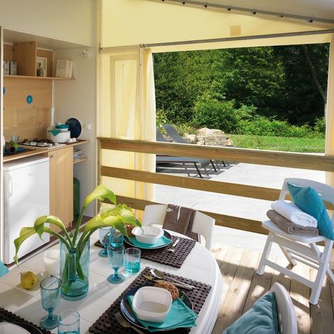 Glampingtent 4 personen - Tithome - 2 slaapkamers - gemeenschappelijke sanitaire voorzieningen camping 21 m2