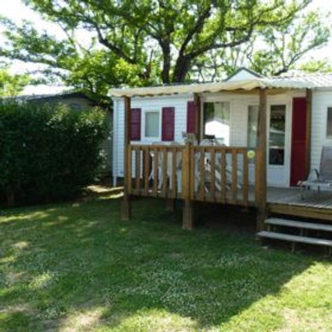 Stacaravan 5 personen - Stacaravan Premium 32 m² 2 kamers + terras 12m² halfoverdekt (9m²) + TV + airconditioning 4/5 pers
