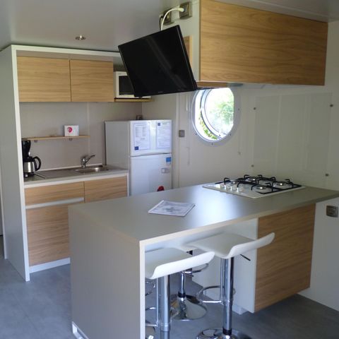 Stacaravan 5 personen - Stacaravan Premium 32 m² 2 kamers + terras 12m² halfoverdekt (9m²) + TV + airconditioning 4/5 pers