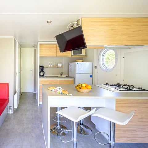 Stacaravan 4 personen - Stacaravan Premium 27 m² 2 kamers + overdekt terras 9m² + TV + Airconditioning + Uitzicht op de rivier 4 pers