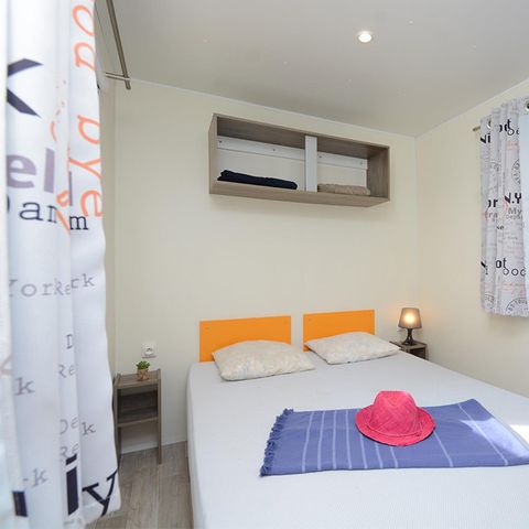 Stacaravan 4 personen - Stacaravan Saint-Cyr - 26m² - 2 Slaapkamers