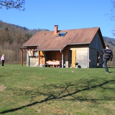 Chalet 8 personen - Vrije tijd TV - LV - LL - Bedlinnenpakket - BBQ - 2 badkamers