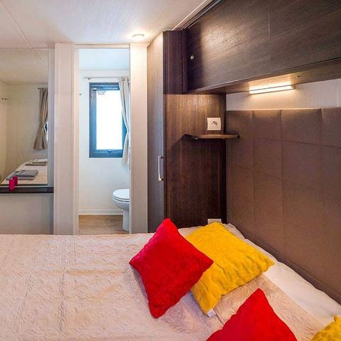 Stacaravan 6 personen - Mobile-home | Premium | 3 slaapkamers | 6 pers | Verhoogd terras | Airconditioning | TV