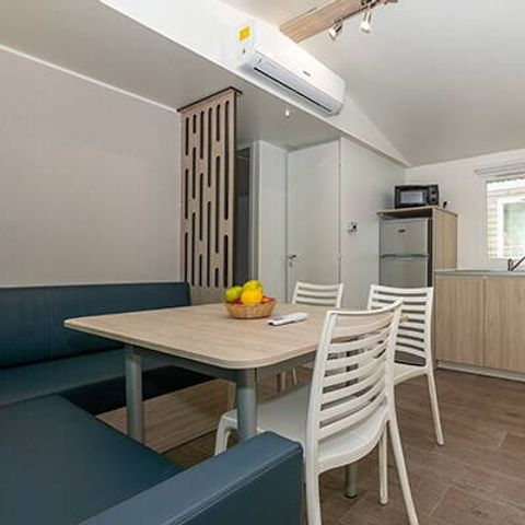 Stacaravan 6 personen - Comfort | 3 slaapkamers | 6 pers | Verhoogd terras | Airconditioning