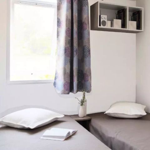 Stacaravan 6 personen - 4 kamers 6 personen Airconditioning + TV