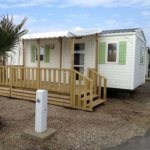Stacaravan 4 personen - 2 kamers aan de rand van het meer, 23m2 categorie 2