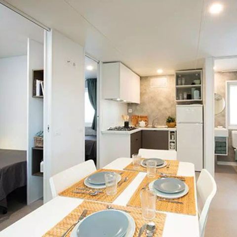 Stacaravan 6 personen - Mobile-home | Premium | 3 slaapkamers | 6 pers. | Verhoogd terras | 1 badkamer | Air-con.