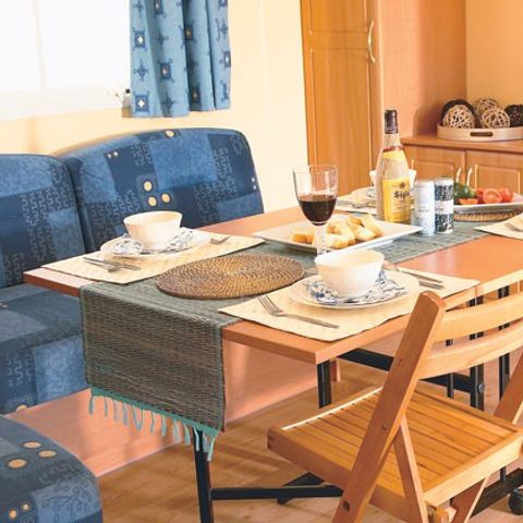 Stacaravan 6 personen - Klassiek | 2 Slaapkamers | 4/6 Pers. | Overdekt verhoogd terras