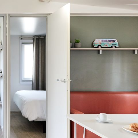 Stacaravan 4 personen - Superieure Bungalow - CLIM - TV - WIFI - Bedlinnenpakket - HANDDOEKEN