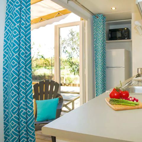Stacaravan 8 personen - Mobile-home | Premium | 3 slaapkamers | 6/8 pers. | Verhoogd terras | 1 badkamer | Air-con.