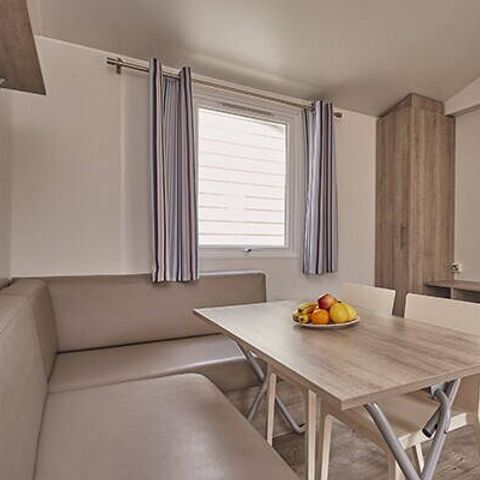 Stacaravan 6 personen - Comfort | 2 Slaapkamers | 4/6 Pers | Verhoogd terras | Airconditioning