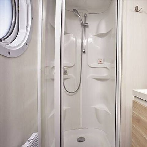 Stacaravan 6 personen - Mobile-home | Comfort | 3 Slaapkamers | 6 Pers. | Verhoogd terras | Airconditioning