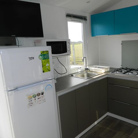 Stacaravan 6 personen - 28 tot - 31 m² - 3 slaapkamers - Terras - Voor 6/8 personen