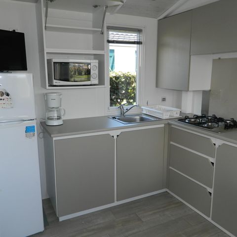 Stacaravan 6 personen - 28 tot - 31 m² - 3 slaapkamers - Terras - Voor 6/8 personen