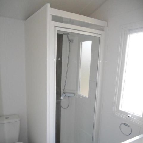Stacaravan 2 personen - Comfort 18m² 1 kamer + halfoverdekt terras + TV