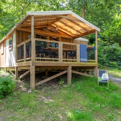 Stacaravan 4 personen - Cosyflower Premium op palen 38m² - 2 kamers + TV + Bedlinnenpakket + handdoeken overdekt terras 11m²
