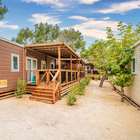 Stacaravan 6 personen - Mobile-home | Premium | 3 slaapkamers | 6 pers. | Lounge terras | 1 badkamer | Airconditioning