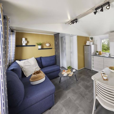 Stacaravan 6 personen - Mobile-home | Comfort | 3 Slaapkamers | 6 Pers. | Verhoogd terras | 1 Badkamer | Air-con.