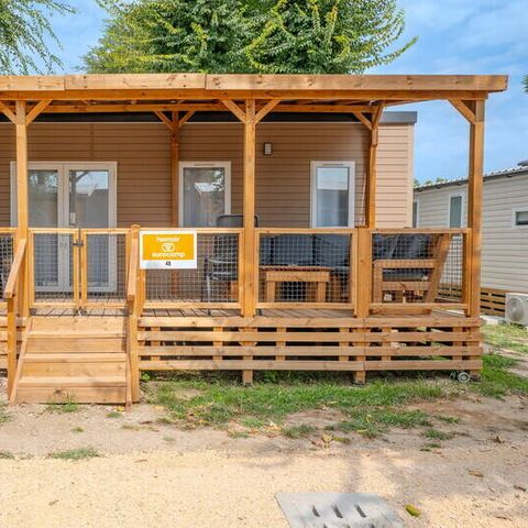 Stacaravan 6 personen - Stacaravan | Premium | 3 slaapkamers | 6 pers | Terras Lounge | Airconditioning | TV