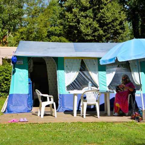 Glampingtent 6 personen -  Bungalowtent 25m² - 2 kamers - zonder sanitair 4/6 pers
