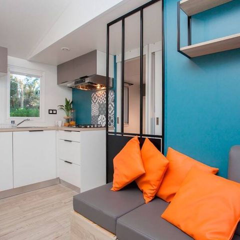 Stacaravan 6 personen - Mobile-home | Premium | 3 slaapkamers | 6 pers. | Verhoogd terras | Air-con.