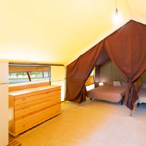 LODGE 4 personen - Ecolodge zonder sanitair voor 4 personen (2 slaapkamers)