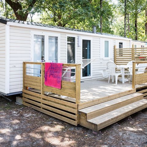 Stacaravan 6 personen - Comfort | 3 slaapkamers | 6 pers | Overdekt verhoogd terras | Airconditioning