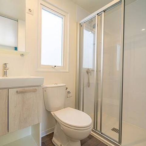 Stacaravan 4 personen - Mobile-home | Premium | 2 slaapkamers | 4 pers. | Verhoogd terras | Air-con.