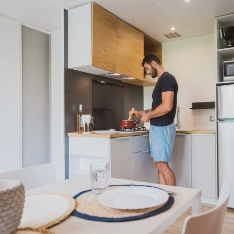 Stacaravan 4 personen - Moorea 52 m² - 3 kamers - 2 slaapkamers - Privé jacuzzi - Airconditioning