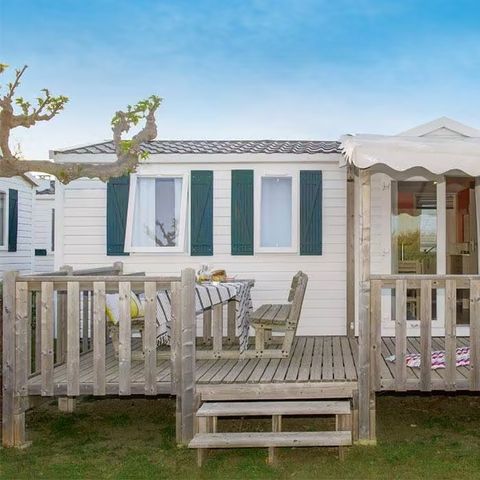 Stacaravan 6 personen - Klassiek | 3 slaapkamers | 6 pers | Airconditioning | TV