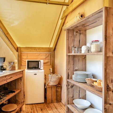 Tent 4 personen - gemeubileerd Junior Standard 17m² (2 slaapkamers) zonder sanitair