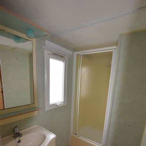 Stacaravan 4 personen - Standaard stacaravan 26m² (2 kamers) + 8m² overdekt terras