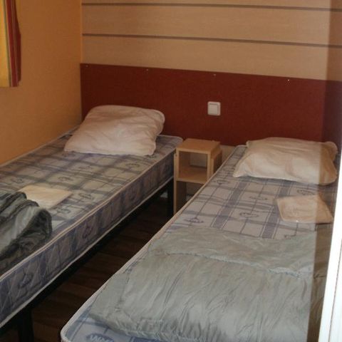 Stacaravan 6 personen - Comfort 30m² (3 kamers) + 10m² overdekt terras