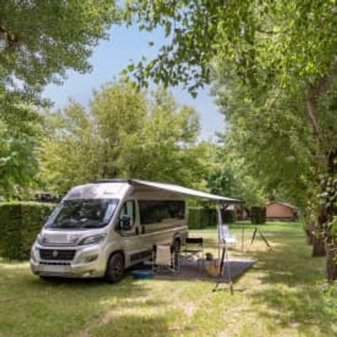 STAANPLAATS - Locatie ** voor