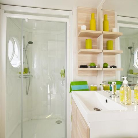 Stacaravan 6 personen - Klassieke stacaravan met 3 slaapkamers + terras