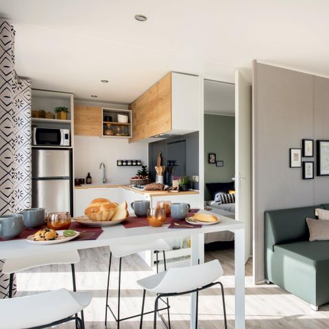 Stacaravan 5 personen - Cottage Premium 2 slaapkamers met overdekt terras + Airconditioning + TV + Afwasmachine