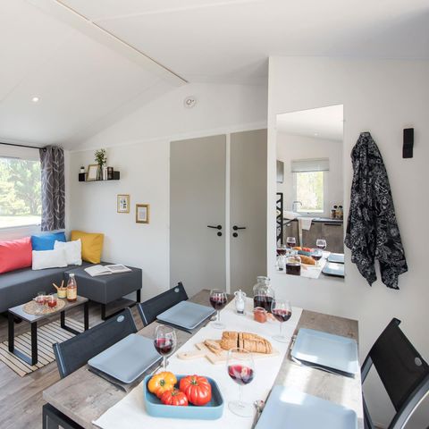 Stacaravan 4 personen - Bahia - 2 slaapkamers - 28 m2 (+overdekt terras 11 m2) voor 4 personen