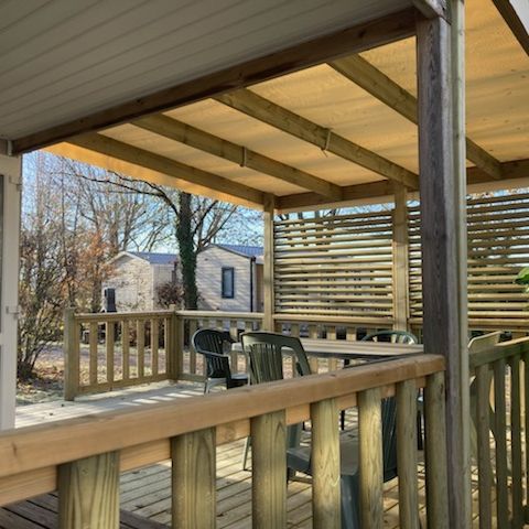 Stacaravan 4 personen - O'Hara CONFORT- 2 slaapkamers - 24,5 m2 (+ 18 m2 halfoverdekt terras) voor 4 personen