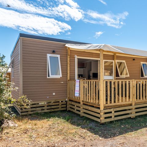 Stacaravan 6 personen - Classic XL | 3 slaapkamers | 6 pers. | Eenpersoons terras | Airconditioning | TV