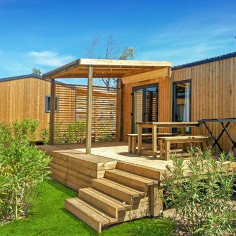 Stacaravan 6 personen - Classic XL | 3 slaapkamers | 6 pers. | Eenpersoons terras | Airconditioning | TV
