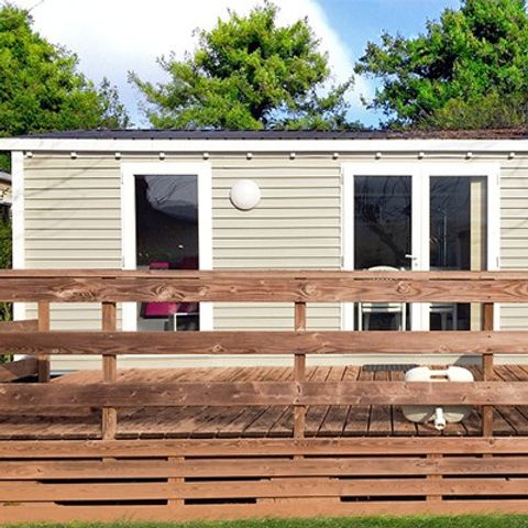 Stacaravan 6 personen - Comfort XL | 3 slaapkamers | 6 pers. | Overdekt verhoogd terras | TV